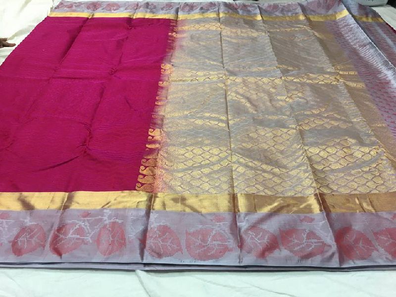 soft silk sarees with rich pallu and contrast blouse