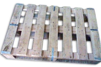 4 Way Wooden Pallets 01