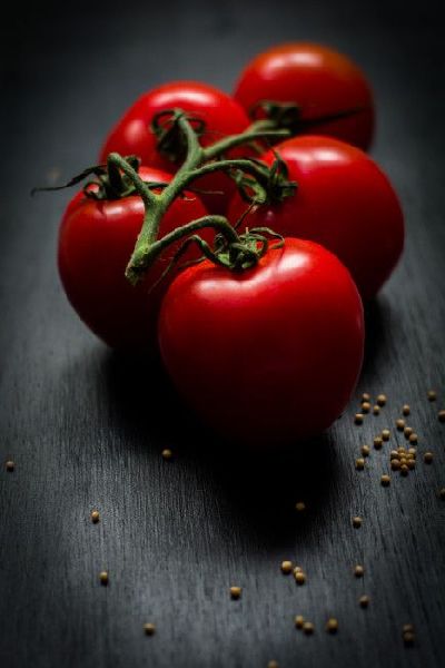 Fresh Tomato, Color : Red