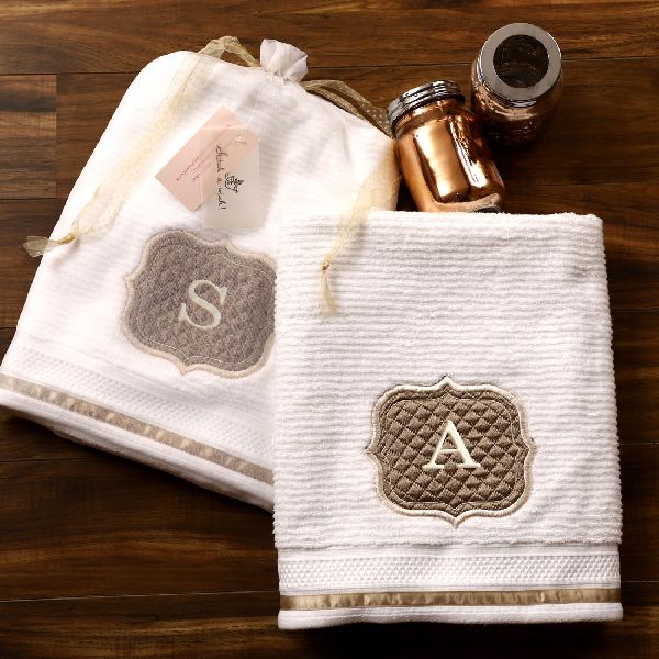 Jacquard Monogrammed bath towel