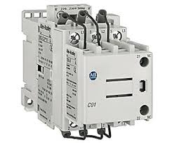 Capacitor switching contactor