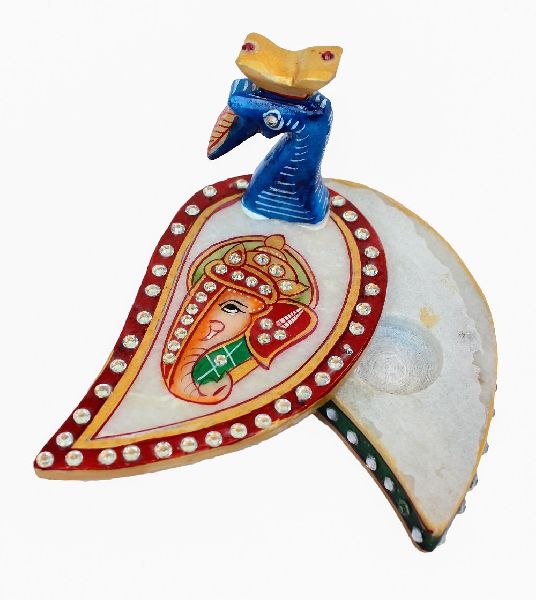 Rajasthan Handicrafts Marble Hand Crafted Ganesh Chopra, Size : 13 cm x 7 cm x 2.5 cm