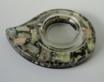 Leaf Shape Polished Resin Ashtray, for Collecting Dust, Size : 10x15cm, 12x15cm