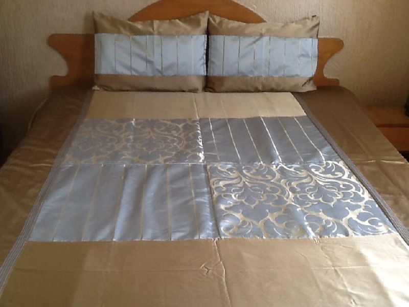 100% Polyester Designer Bedding Set, Pattern : Printed