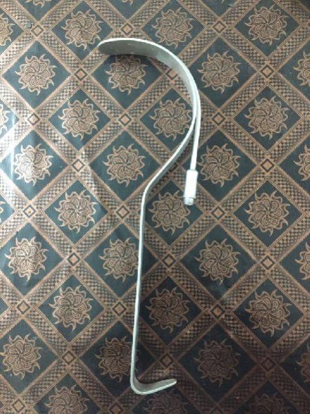 Deaver Retractor With Fiber Optics