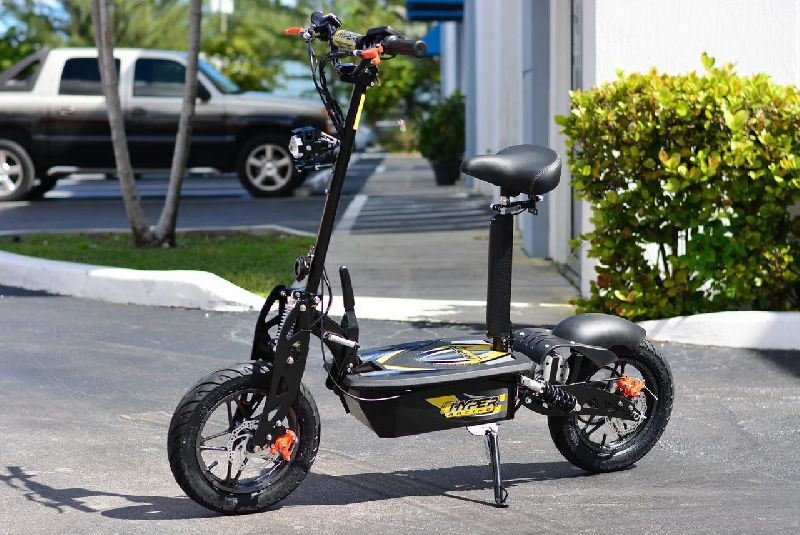 HYPER-RACING STREET EDITION 1600w 48v Electric Scooter