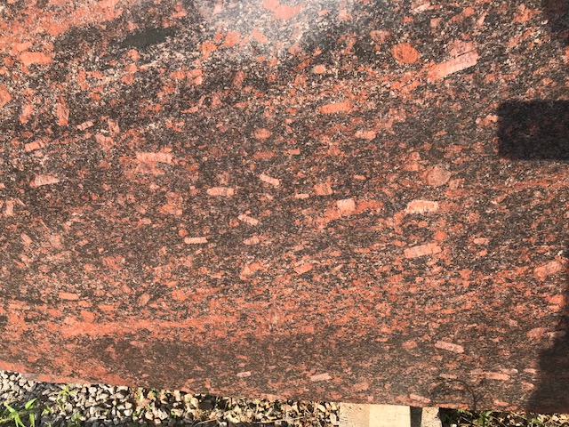 Red Papery Granite Slabs