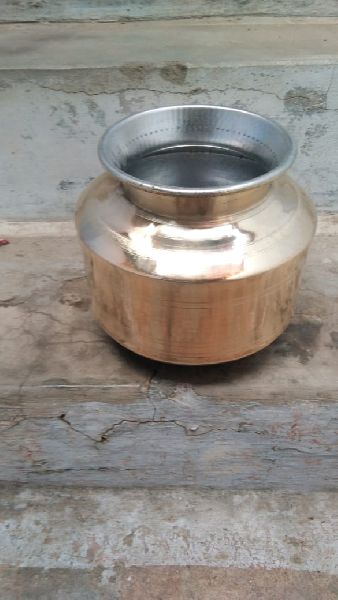 7 Brass pot