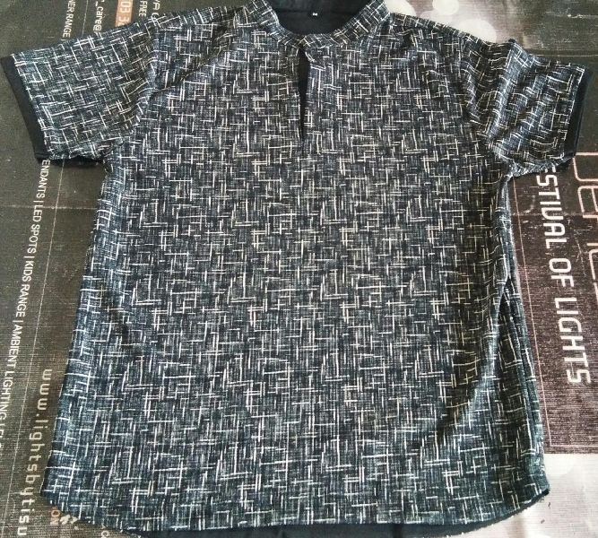 Black Printed Half Collar T-Shirt