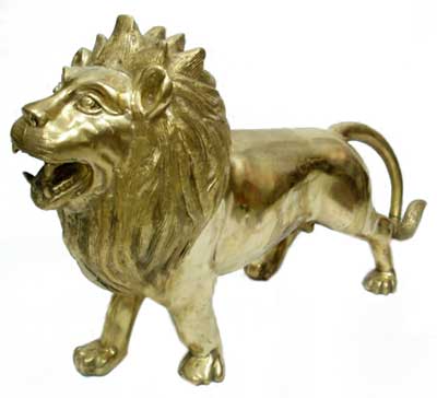 Brass Lion, Feature : Unique designs, Superior Polish, Elegantly Crafted, Attractive, looks shiny Figure.