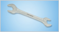 Double ring spanner