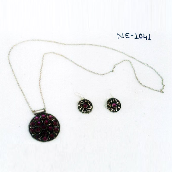 1041 Fashion Necklace