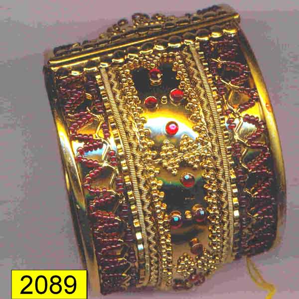 NE-2089  Beads Work with Antique Gold Plating Finish Cuff Bangles