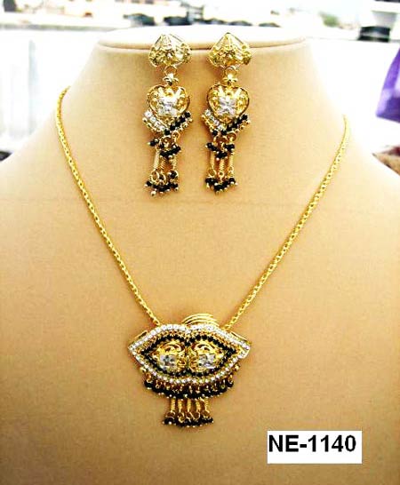 Necklace,Earrings-1140