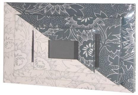 Floral Dual-Tone Paper Photo Frame