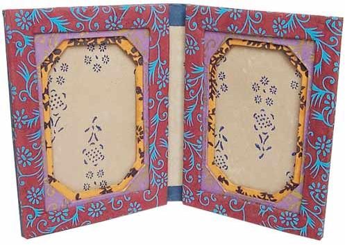 Wooden Couple Folding Frame