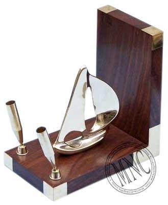 Sailing boat Pen Holder