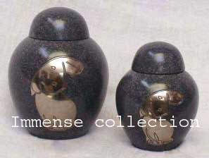 Brass Urn  (IC-BR-9123)