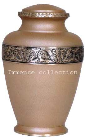 Brass Urn  (IC-BR-9202)