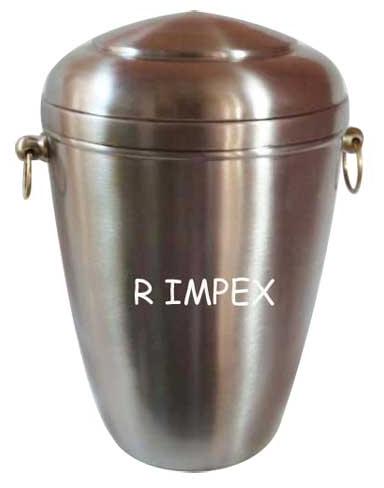 Brass Urn  (IC-IR-0011)