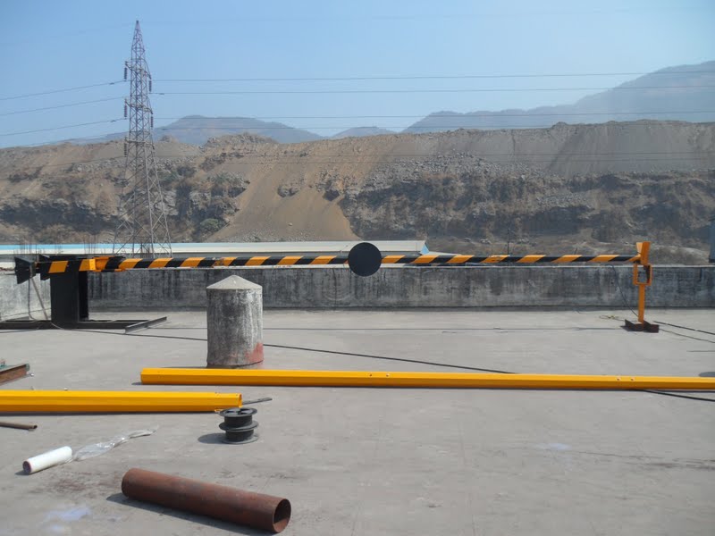 Electrical Lifting  Barrier