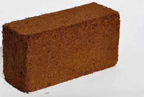 Coir Pith Bricks 650 gms, Size : 20x10x6 cm