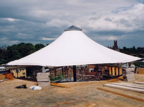 Tent and tensile