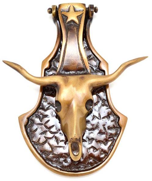 Door knocker as Bull Head shape in Brass with antique finish