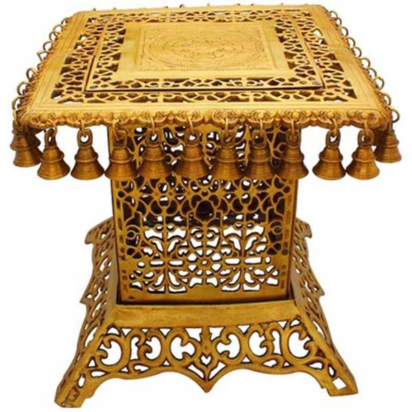Metal Brass furniture stand with antique look for your Home and office
