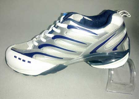 Sports Shoes 01