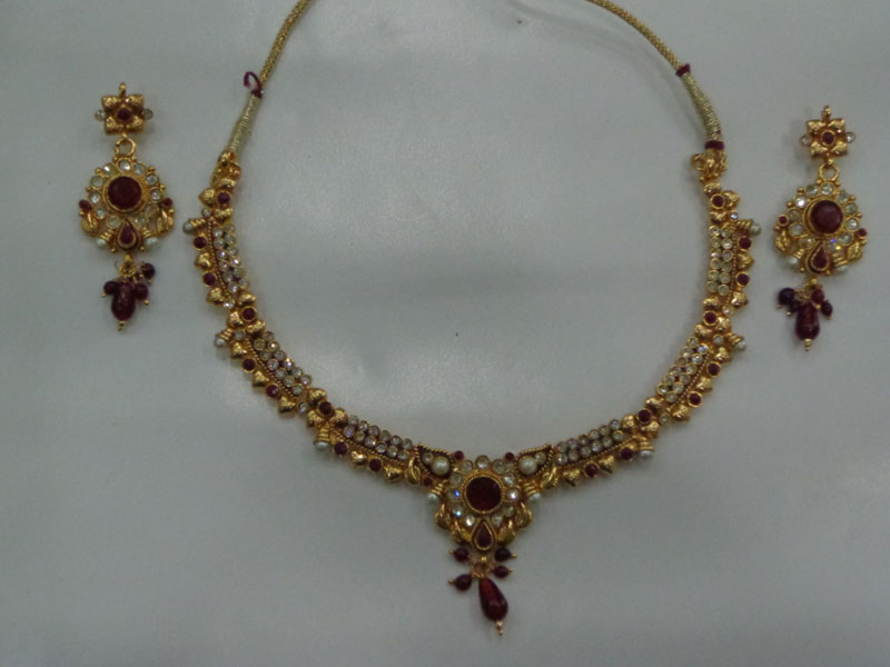 Antique Necklace Set