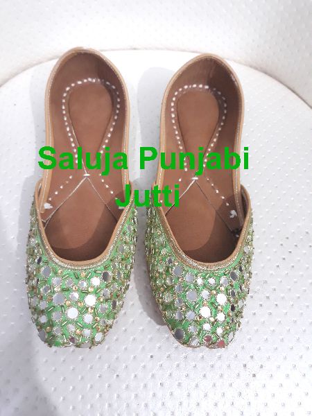 Designer Colored Jutti, Color : Green