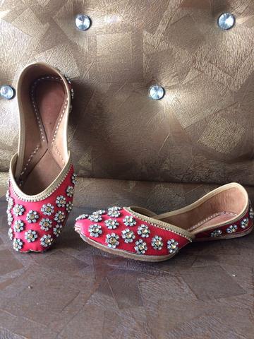 Khussa shoes, Color : Majenta