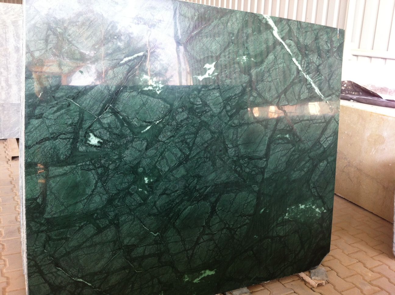 Polished Plain Green Marble Slabs, Feature : Crack Resistance, Fine Finished