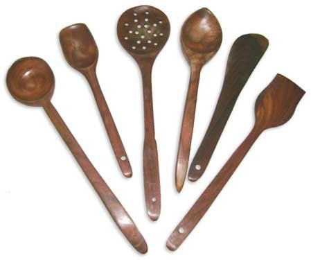 Polished Wooden Cutlery Set, for Kitchen, Pattern : Plain