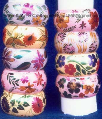 Painted Wooden Bangles (wbng 2004)