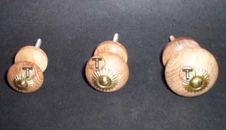 Ti-Wd-KN01-KN02-KN03  Iron Wooden Knobs