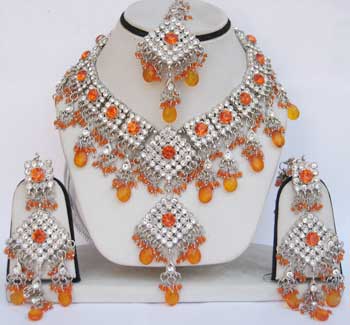 Kundan Necklace Set