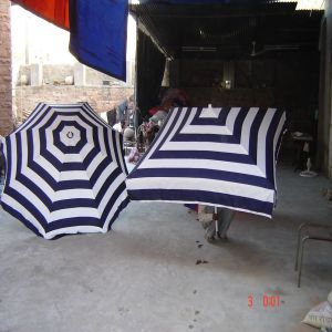 Jain Nylon Beach Umbrella, Size : 8 feet dia