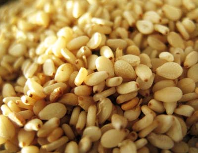 Common Brown Sesame Seeds, for Making Oil, Purity : 99%