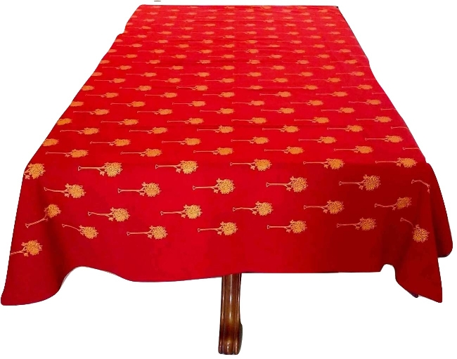 table cover red six seater