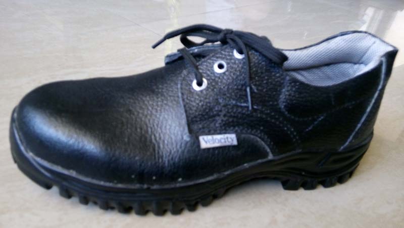 Leather Export Grade Buff Leather pu safety shoes, for Industrial Pupose, Gender : Male