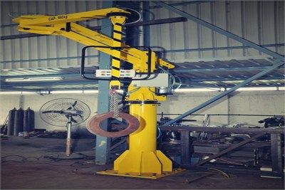 Industrial Manipulator Pillar Mounted
