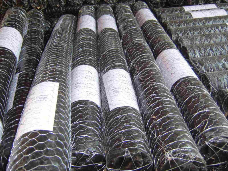 ¾” Hexagonal Wire Netting 1