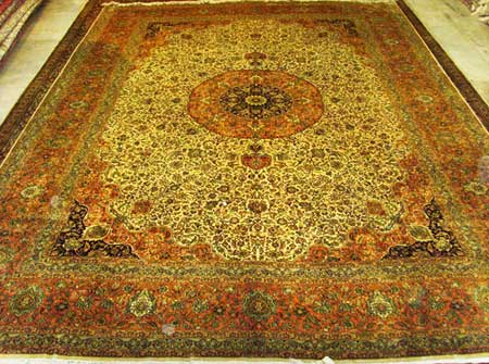 Kashmiri Silk Carpet (185-185)