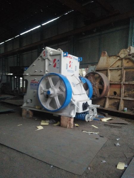 Oil Type Jaw Crusher, Power : Electric