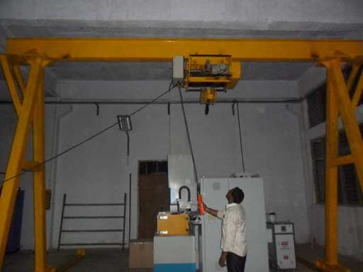 Gantry Crane with Electric Hoist