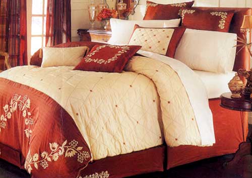 Polyester Comforter Set