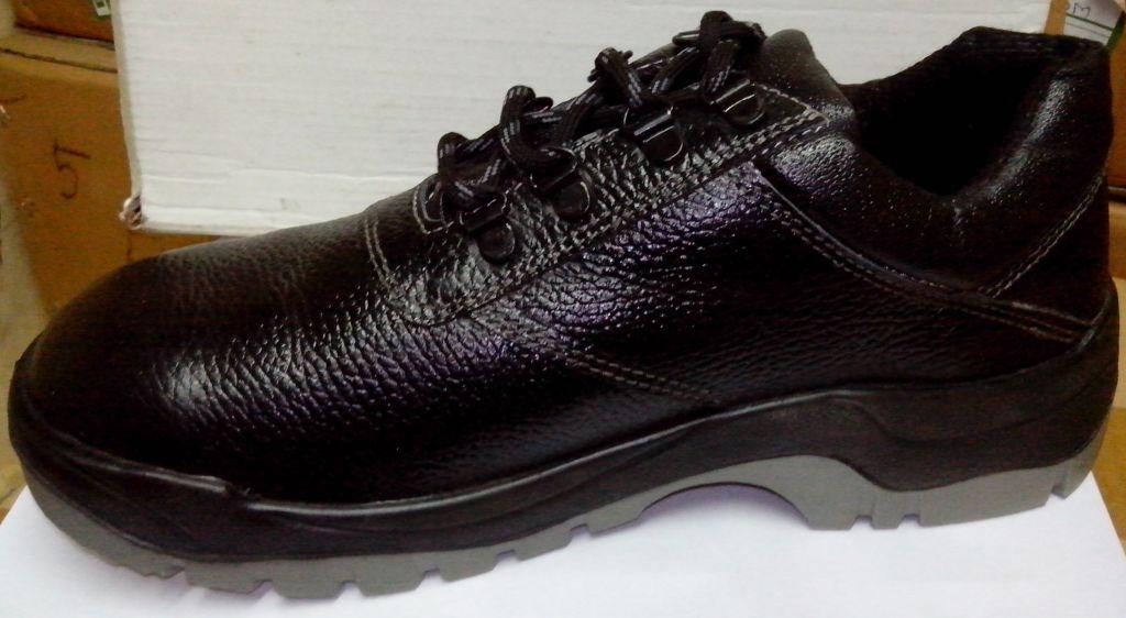 Synthetic Leather safety shoes, Feature : Water Resistant, Oil Resistant