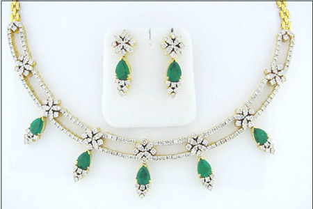 Emerald Necklaces - Vjm 1974